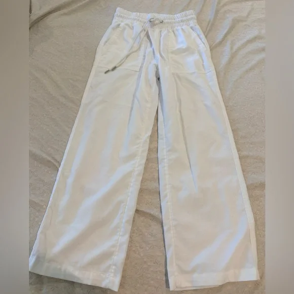 Women's White Linen Pants - Picture 7 of 9